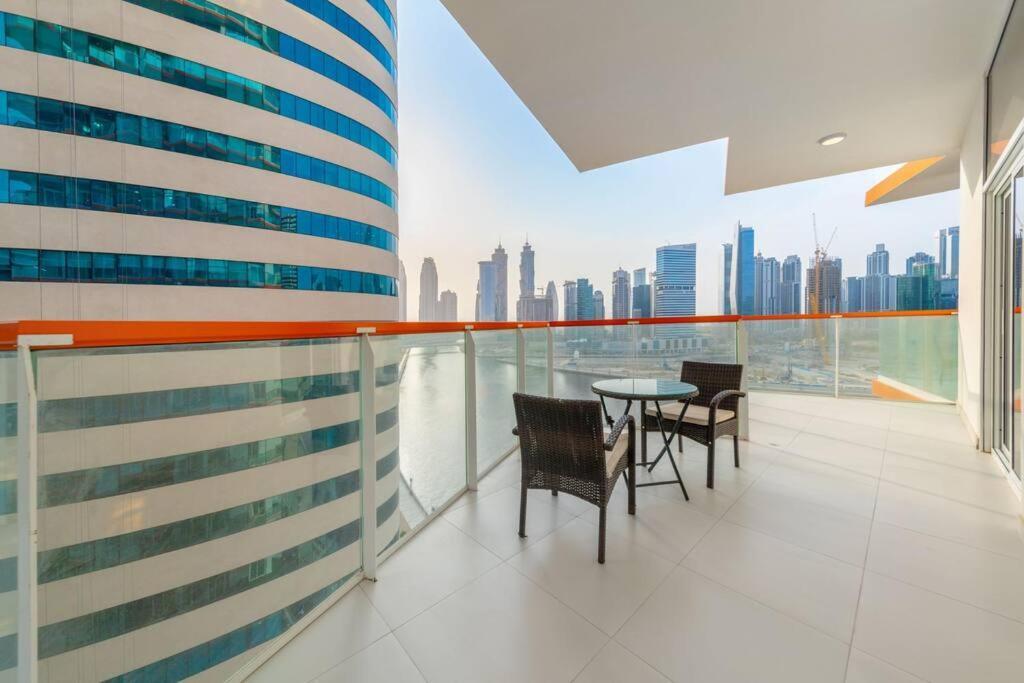 Millennium Binghatti, Business Bay - Mint Stay Дубай Екстериор снимка