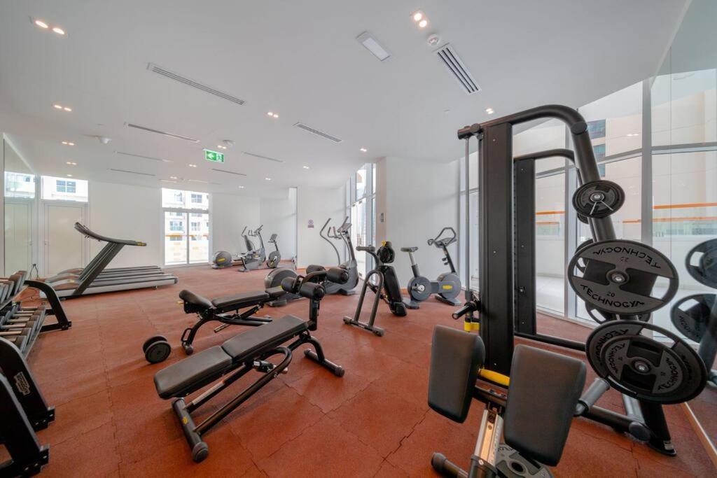 Millennium Binghatti, Business Bay - Mint Stay Дубай Екстериор снимка