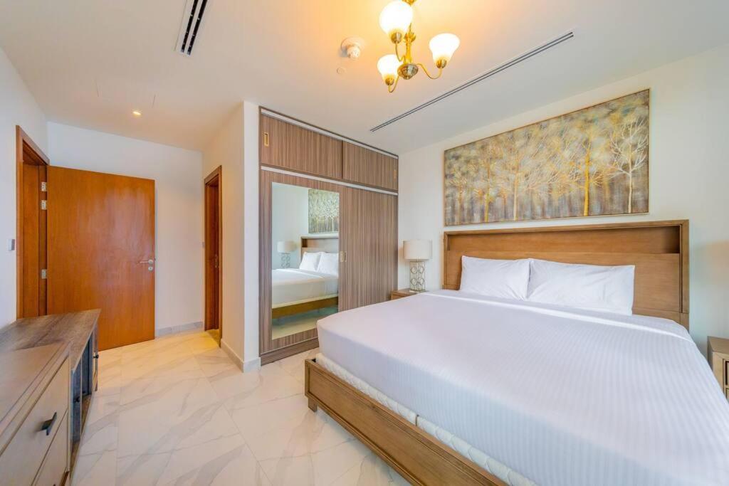 Millennium Binghatti, Business Bay - Mint Stay Дубай Екстериор снимка